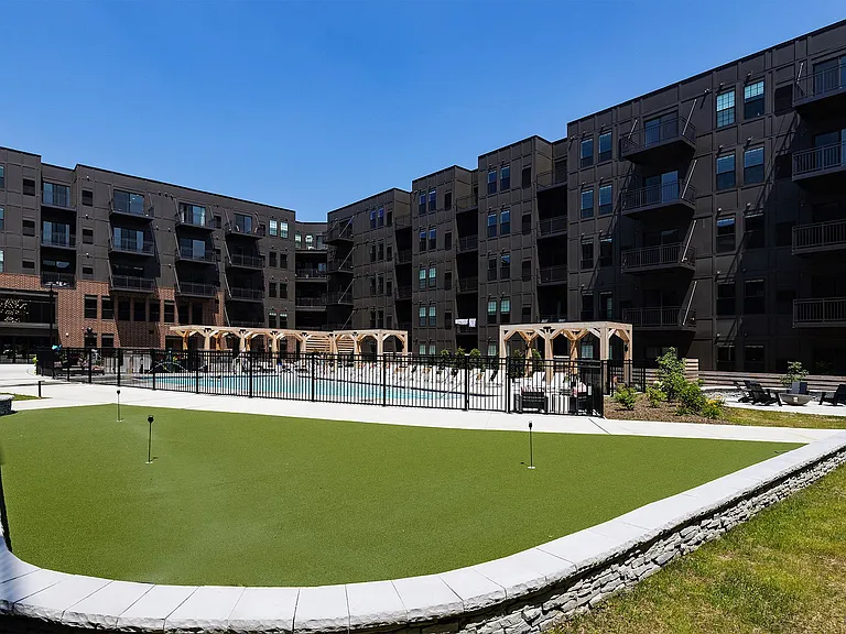 Metro 19 Apartments — Photo 46