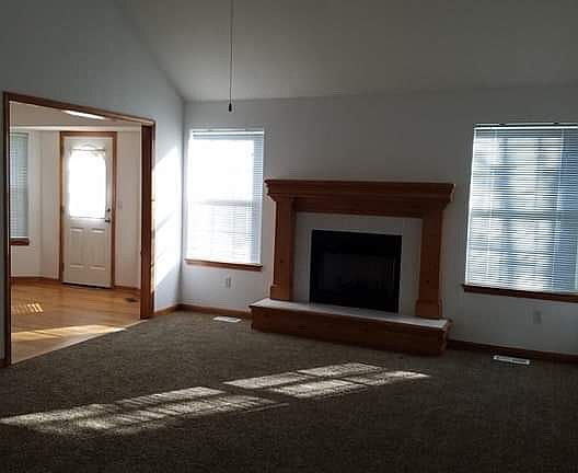 4th image of 817 SW Lee Ann Dr