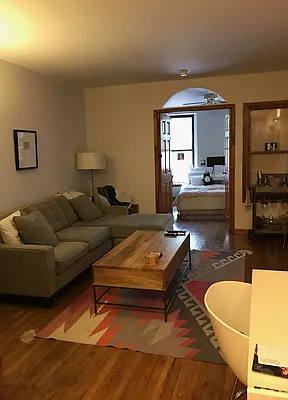 Rented by Paley Management | media 19