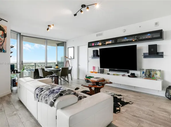 488 NE 18th St Unit 2800, Miami, FL 33132