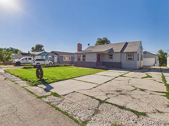 2nd image of 204 Anderson St