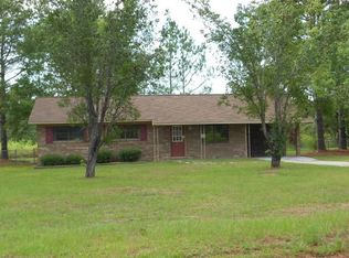 66 Douglas St, Hazlehurst, GA 31539