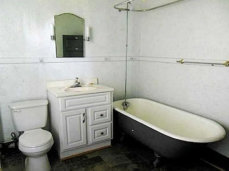 614 Dune St #1 — Photo 10