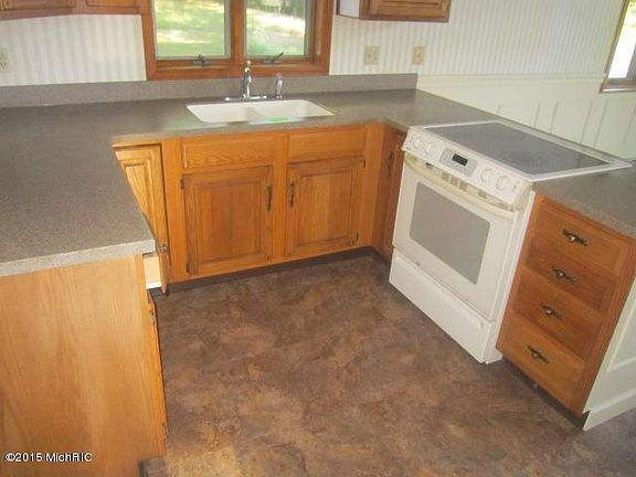 3rd image of 5850 S 44th Ave