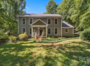 1602 Fairway Dr, Newton, NC 28658