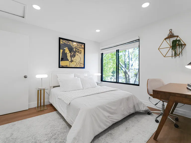 2111 Latham St #307 — Photo 41