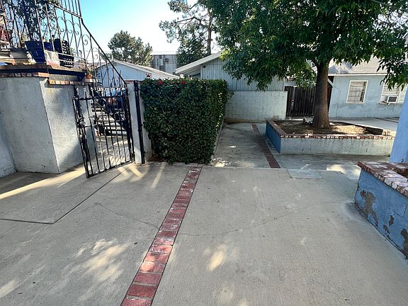 3rd image of 240 W Elm Ave #E