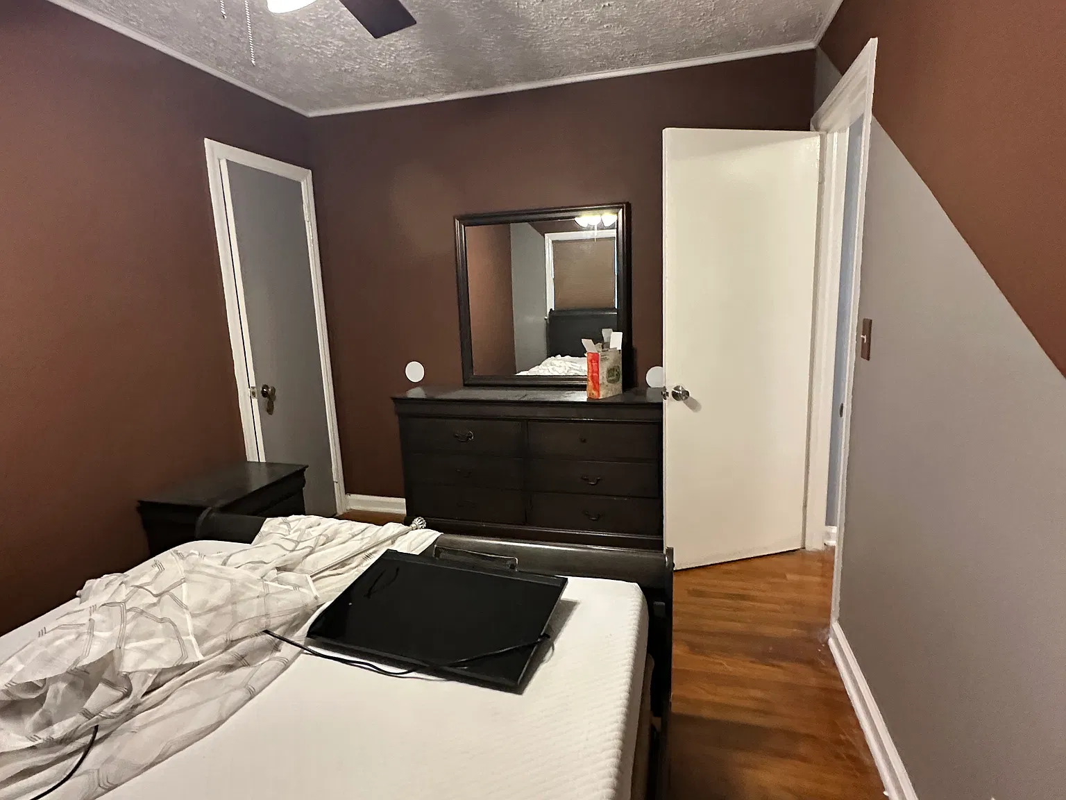 3 bed, 1241 sqft, $1,750 — Photo 2