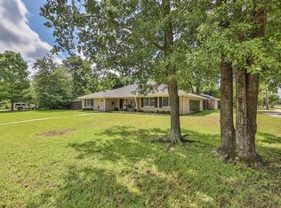 10323 Shadow Wood Dr, Houston, TX 77043