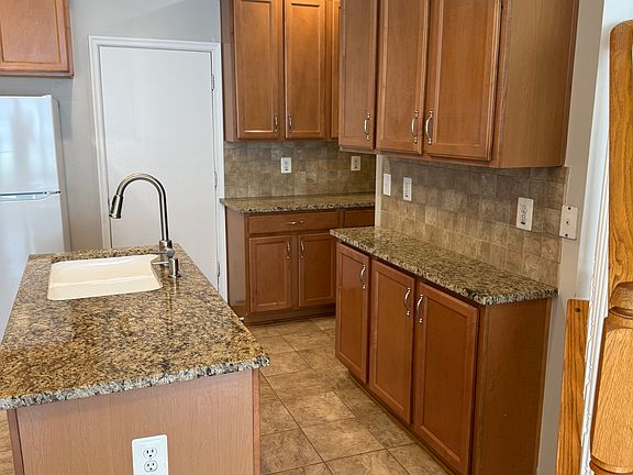 4th image of 9504 Walker Way