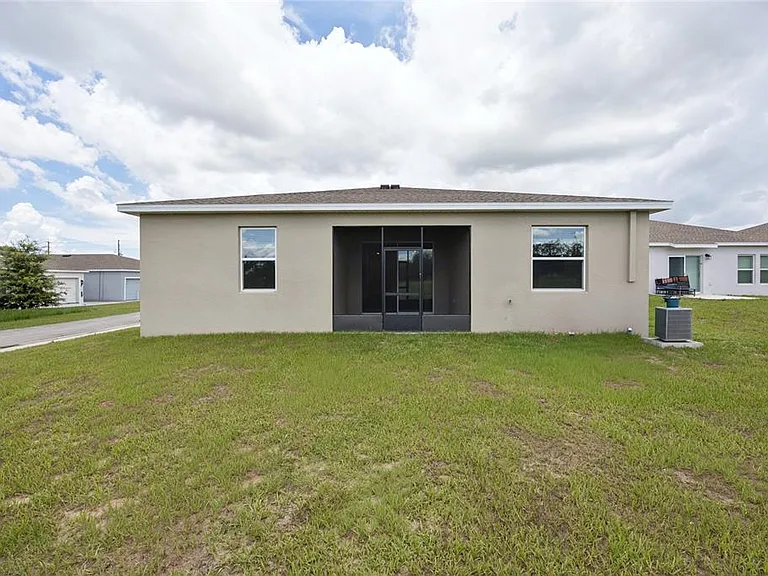 363 Loch Ct — Photo 20