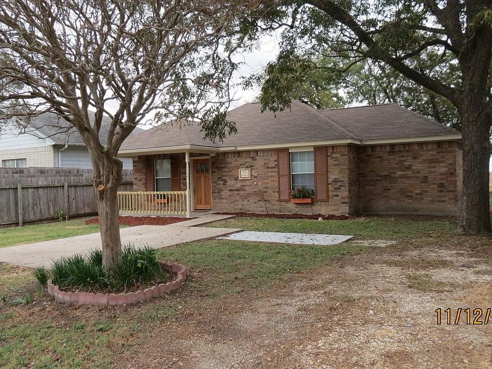 201 Castro, Thrall, TX 76578 Zillow
