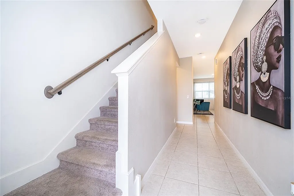 3 bed, 2.0 bath, 1653 sqft, $2,150 — Photo 3