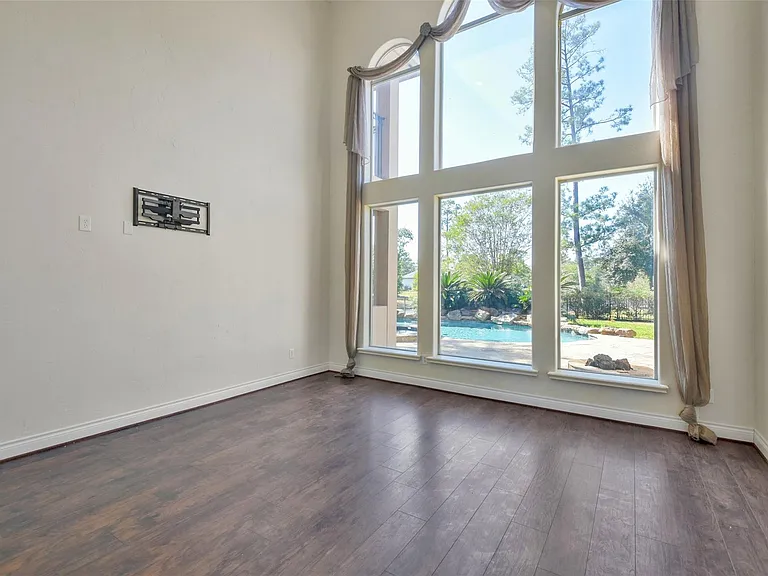 8114 Hideaway Lake Cir — Photo 5