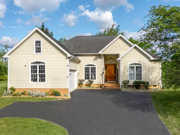 71 Woodridge Ln, Lexington, VA 24450
