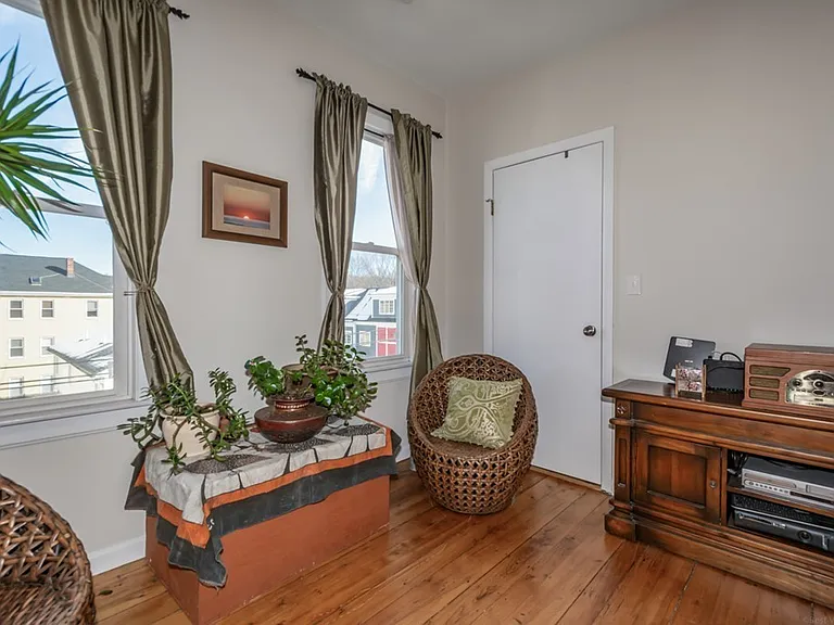 29 Plainfield St #3 — Photo 11
