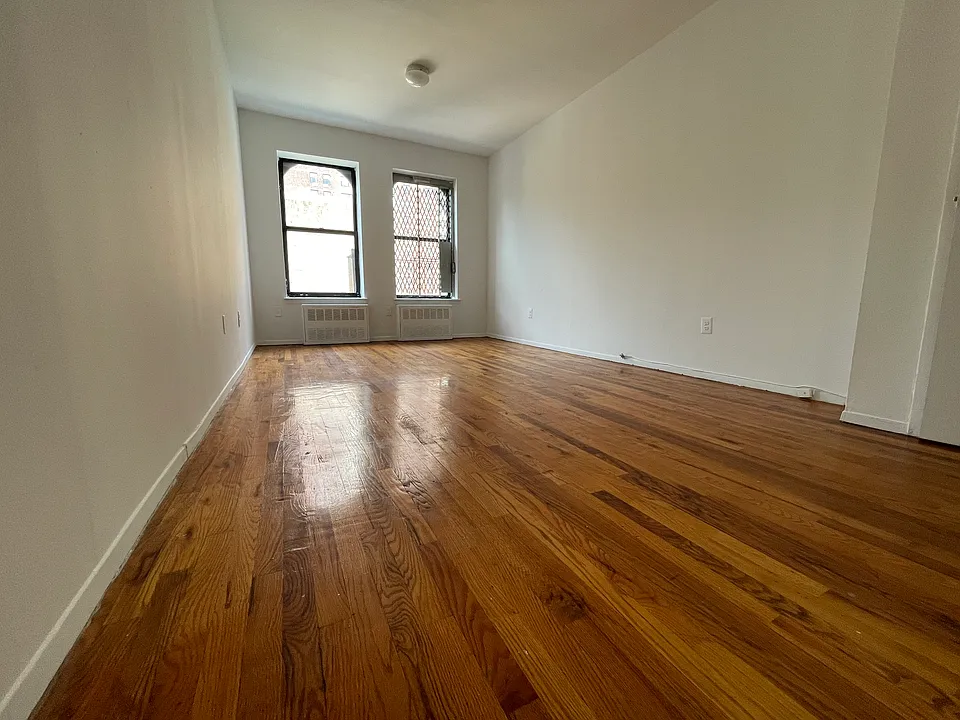 312 W 133rd St #4A
