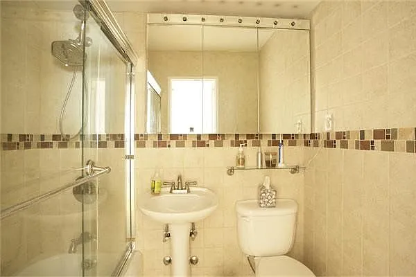 Sold by Prevu Real Estate, LLC | media 6