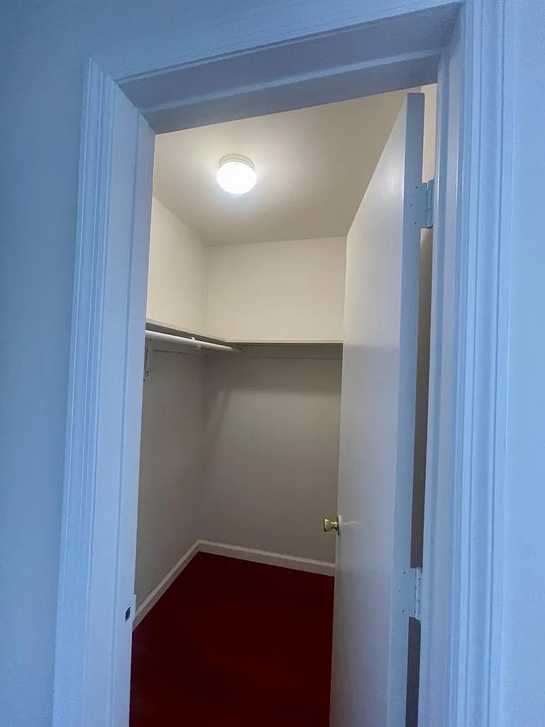3 bed, 1600 sqft, $3,350 — Photo 3