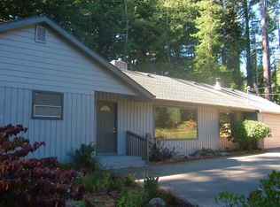 124 Hillcrest Dr, Crescent City, CA 95531