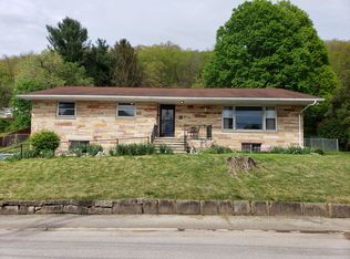 49 S Walnut St, Philippi, WV 26416