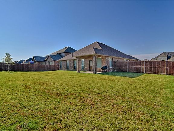 4th image of 2964 Ladoga Dr