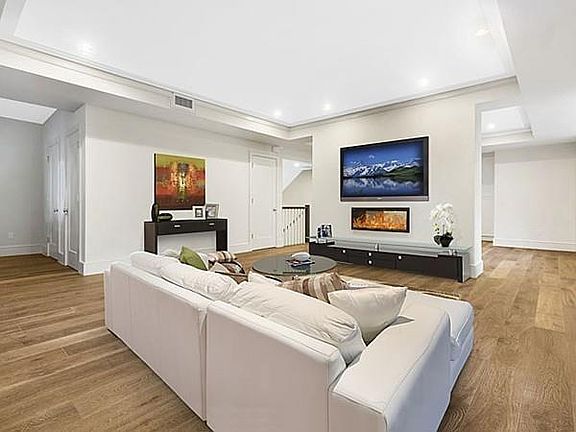 2nd image of 36 Kenwood St #1