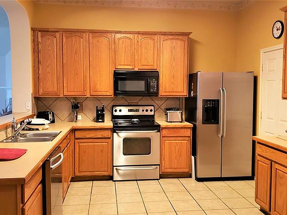 5th image of 712 Bur Oak Dr