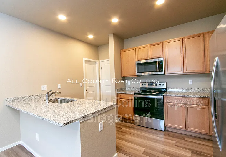 3602 Ronald Reagan Ave — Photo 7