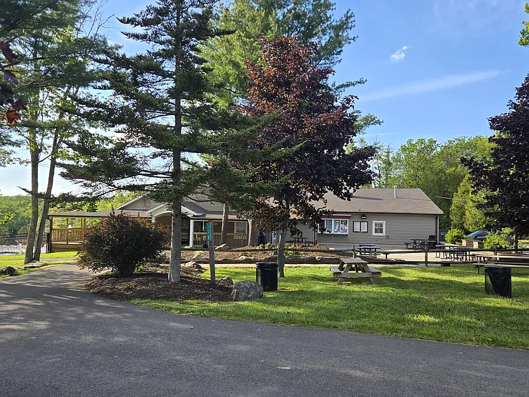 8866 Chipmunk Ln — Photo 13