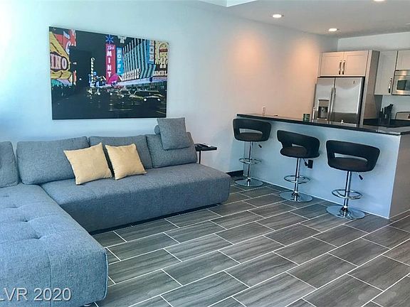 3rd image of 4575 Dean Martin Dr Unit 505