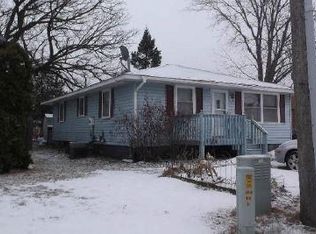 38935 7th Ave, North Branch, MN 55056