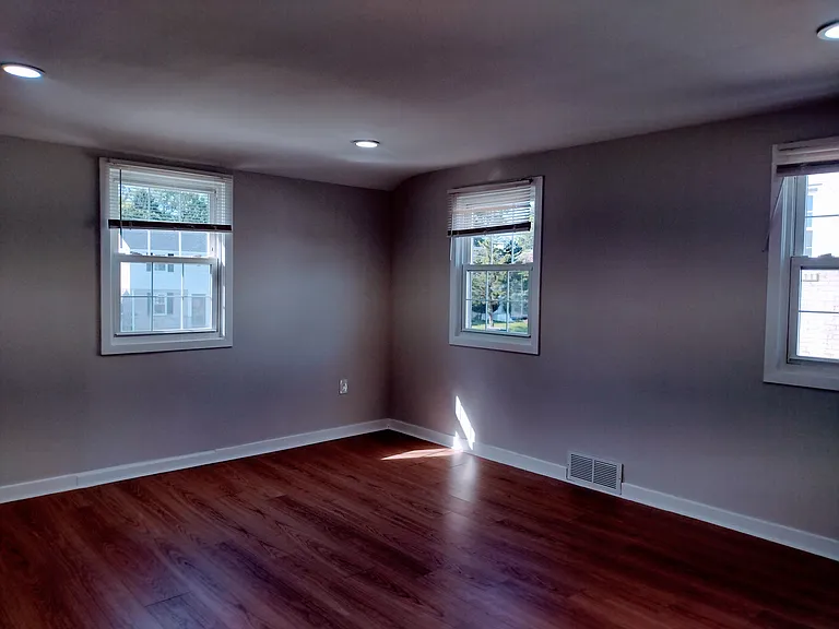 4204 Colonial Rd — Photo 10