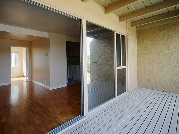 5th image of 535 Tremont Ave APT 5