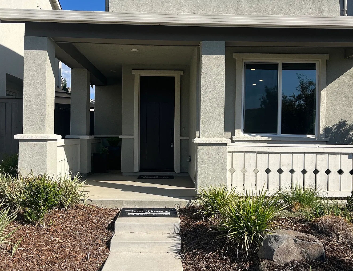 4 bed, 1760 sqft, $3,200 — Photo 2