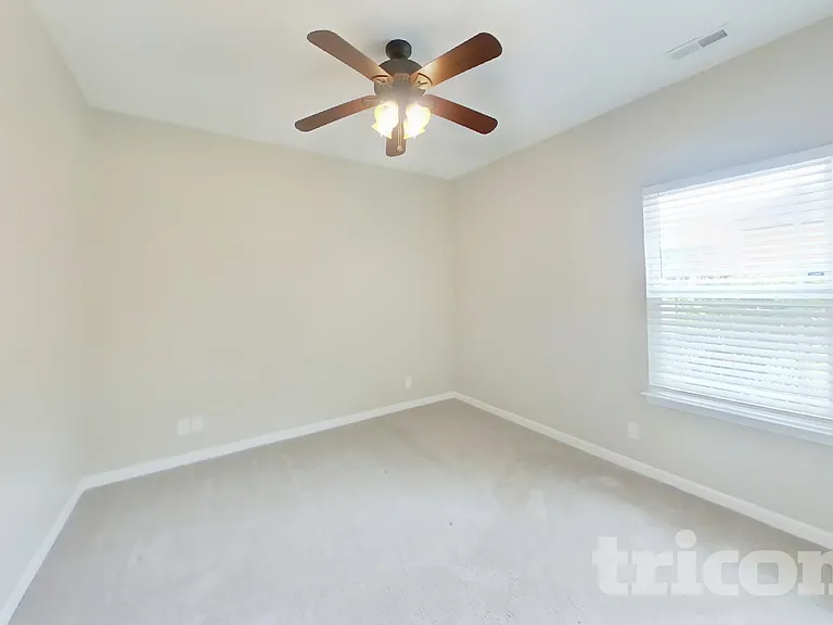 110 Cottage Trce — Photo 10