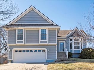 15208 Marty St, Overland Park, KS 66223