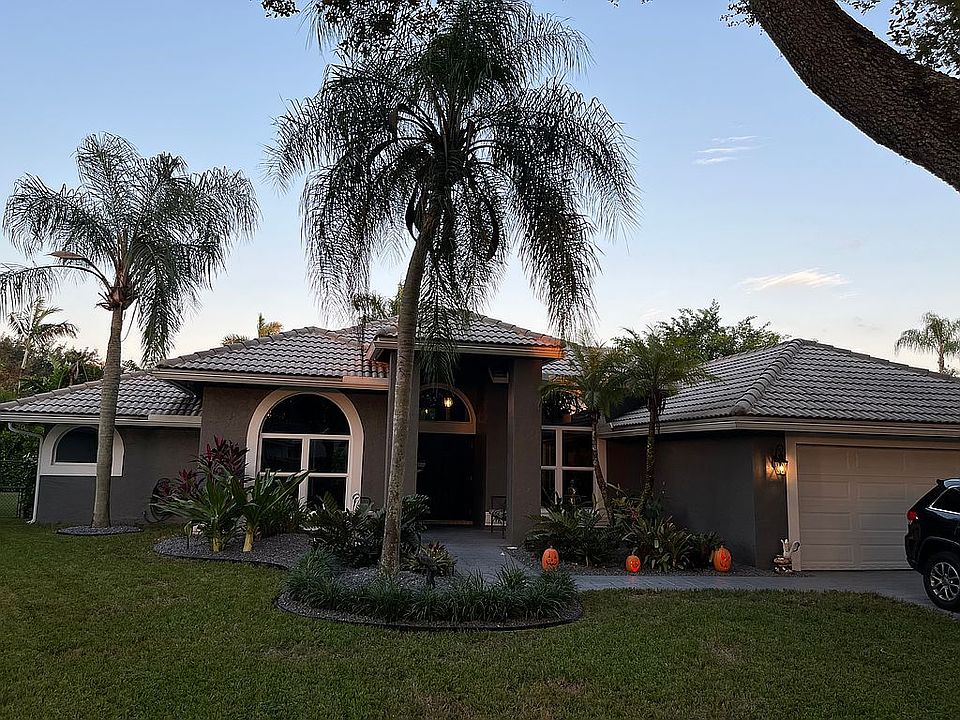 1st image of 5251 NW 90th Ter