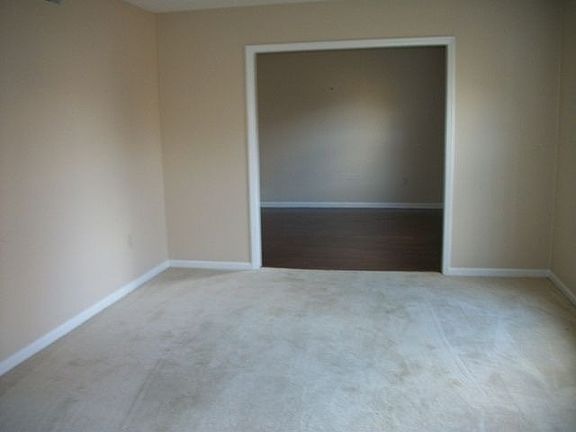2nd image of 5331 Bellflower Ln