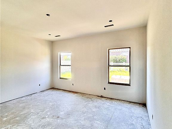 4th image of 2205 Crane Ave