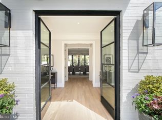 6707 Radnor Rd, Bethesda, MD 20817