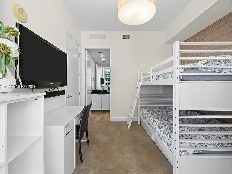 15901 Collins Ave #1502 — Photo 28