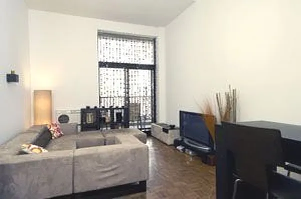 Rented by Douglas Elliman | media 29