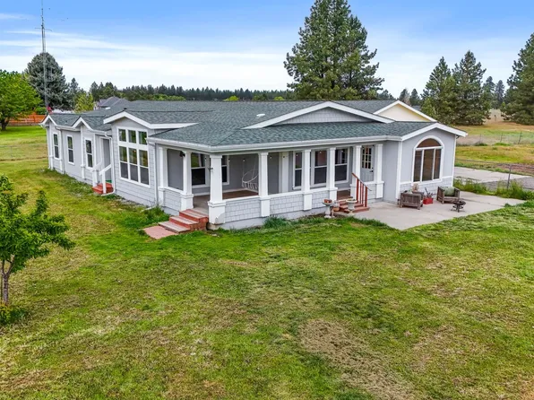 1028 W Crestview Rd, Spokane, WA 99224