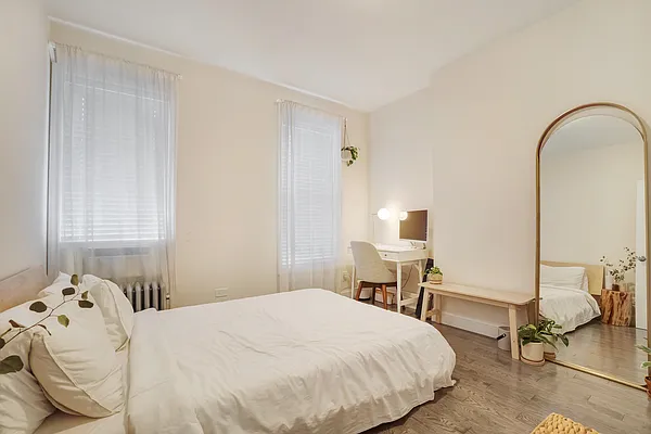 Rented by Douglas Elliman | media 18