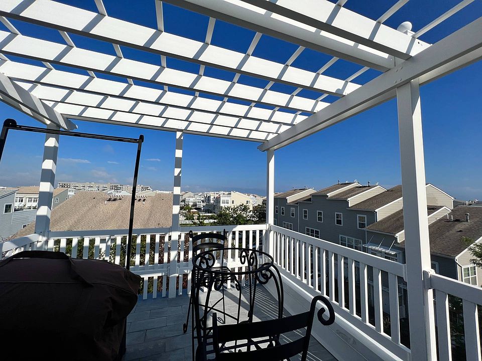 1st image of 174 Beach 74 St