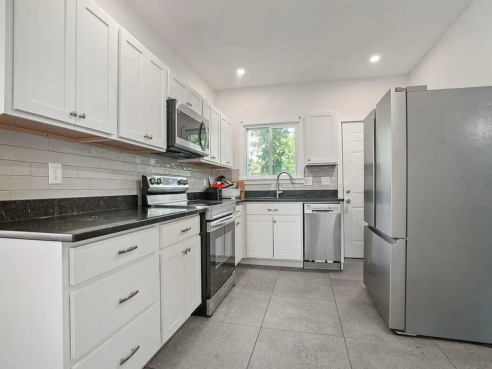 2278 Ridgeway Ave #2278
