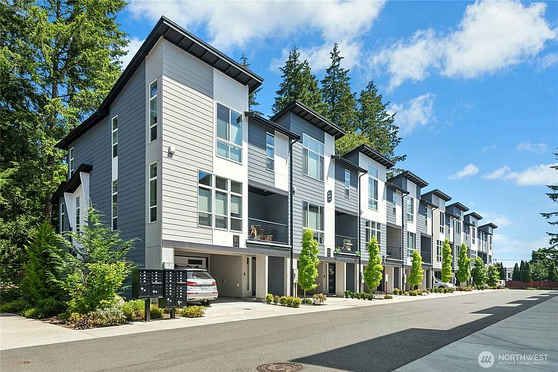 2nd image of 13710 Ash Way #B7