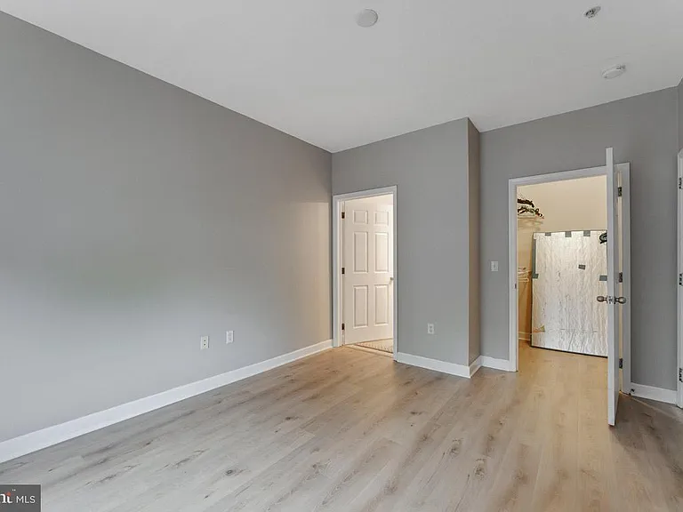 501 Hungerford Dr #144 — Photo 19