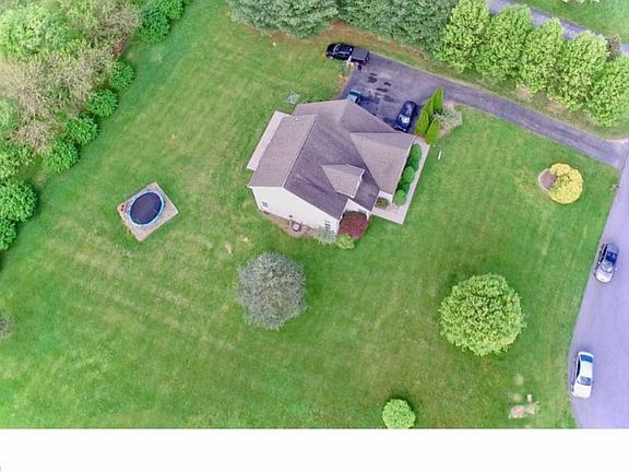 2nd image of 117 Joanne Way